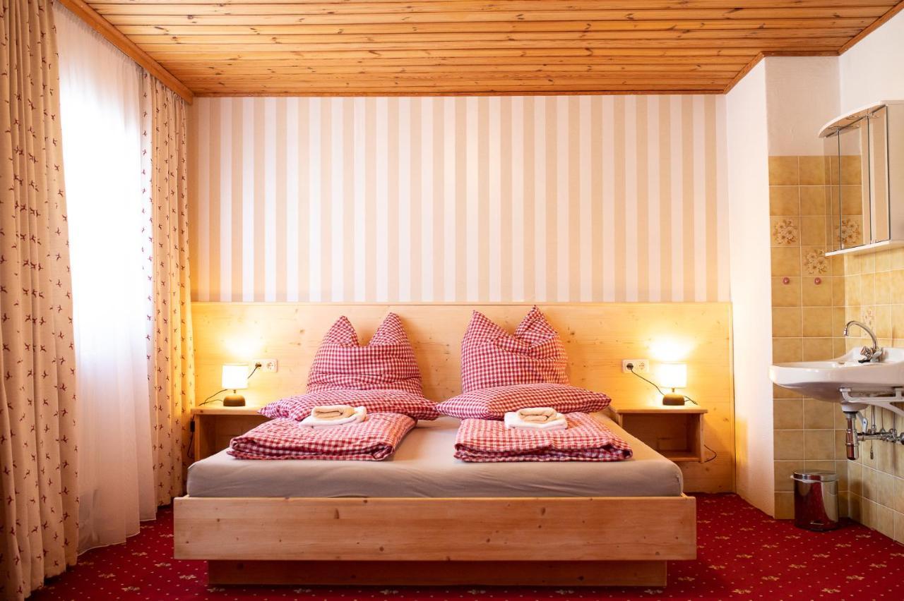 Roesslgut Bed & Breakfast Zederhaus Buitenkant foto